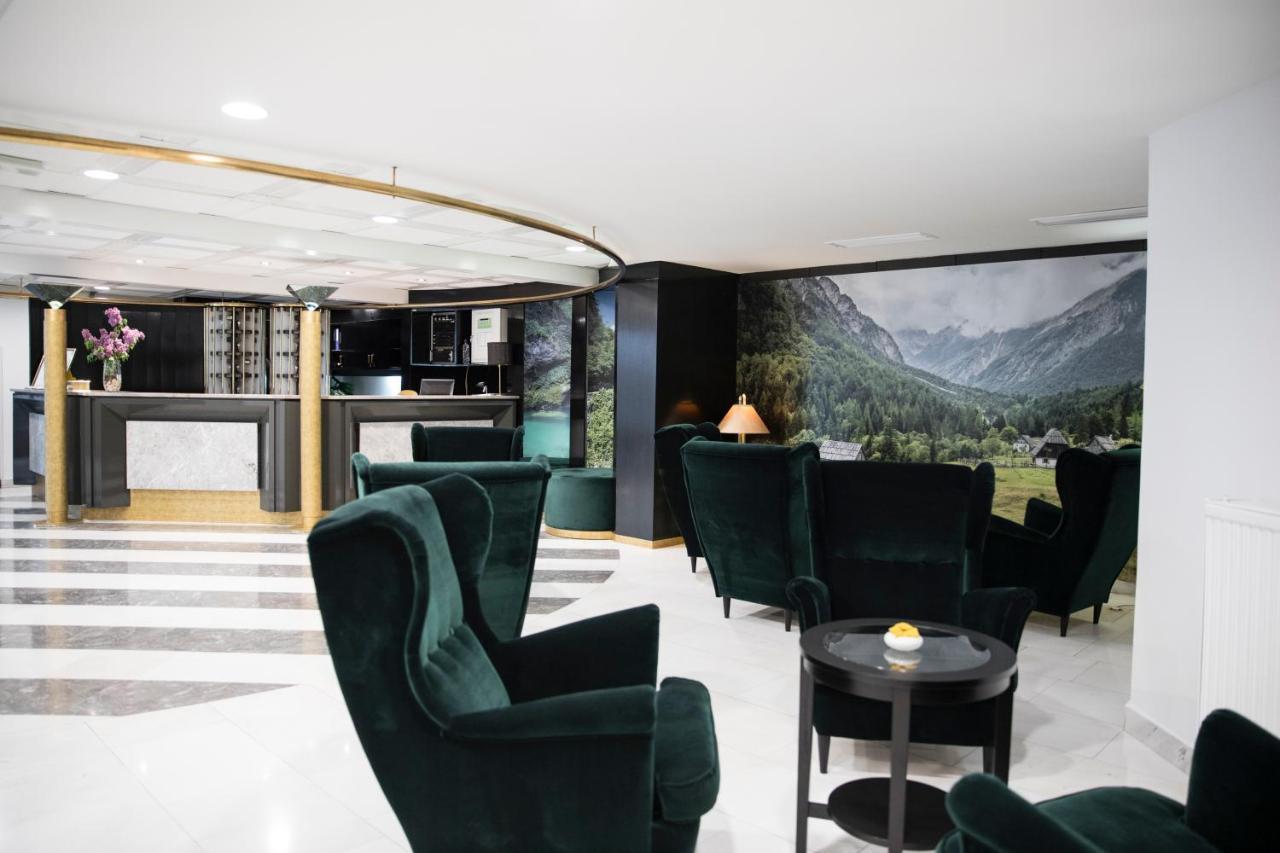 Hotel Alp โบเว็ก ภายนอก รูปภาพ