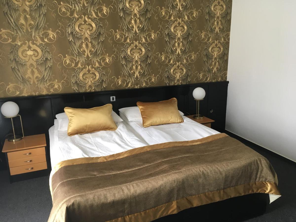 Hotel Alp โบเว็ก ภายนอก รูปภาพ