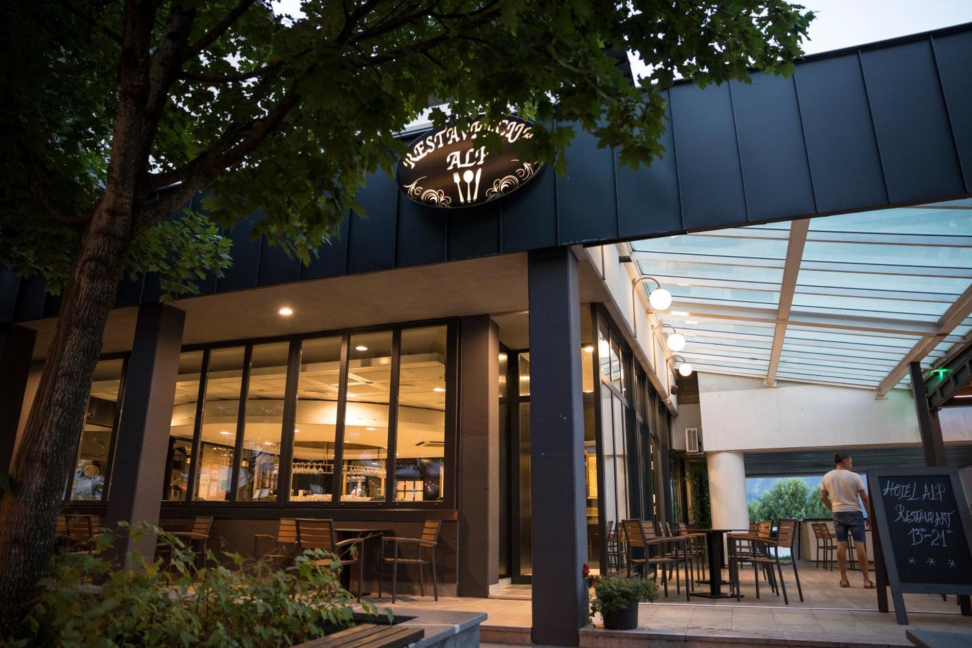 Hotel Alp โบเว็ก ภายนอก รูปภาพ