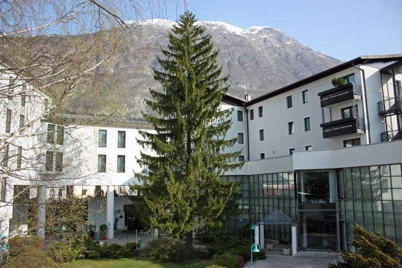 Hotel Alp โบเว็ก ภายนอก รูปภาพ