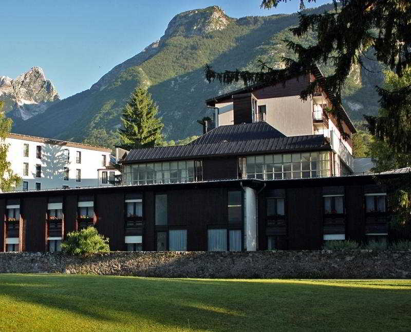 Hotel Alp โบเว็ก ภายนอก รูปภาพ