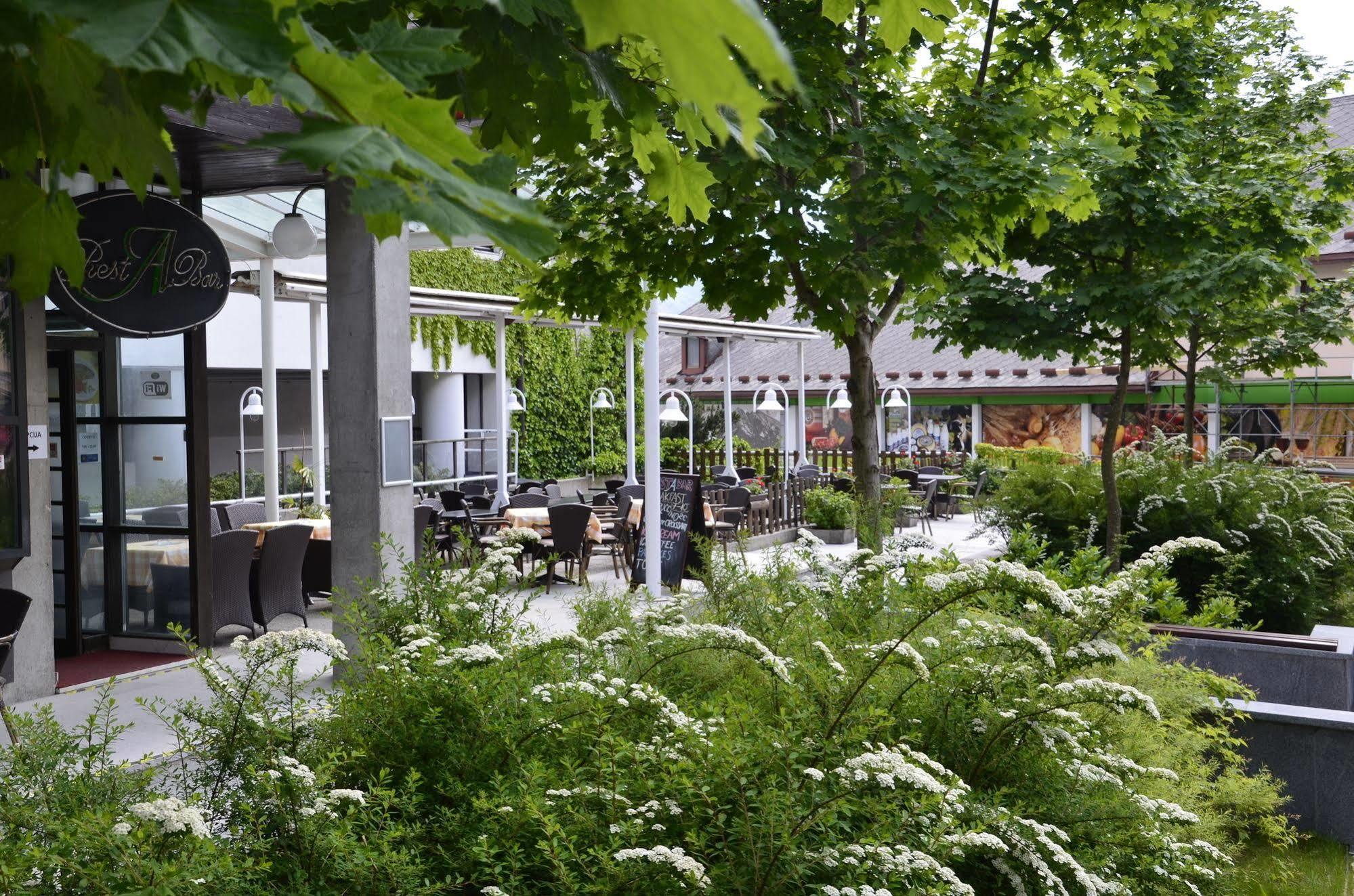 Hotel Alp โบเว็ก ภายนอก รูปภาพ